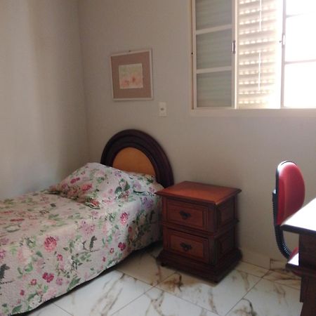 Casa Amarela Uberlândia Exterior foto